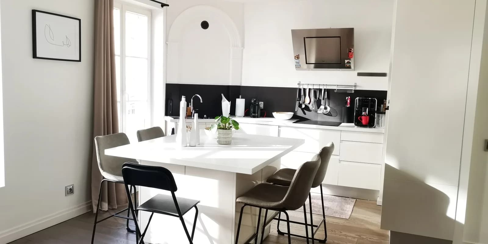 Salle de réunion dans Metz: espace loft au design contemporain et épuré - 1