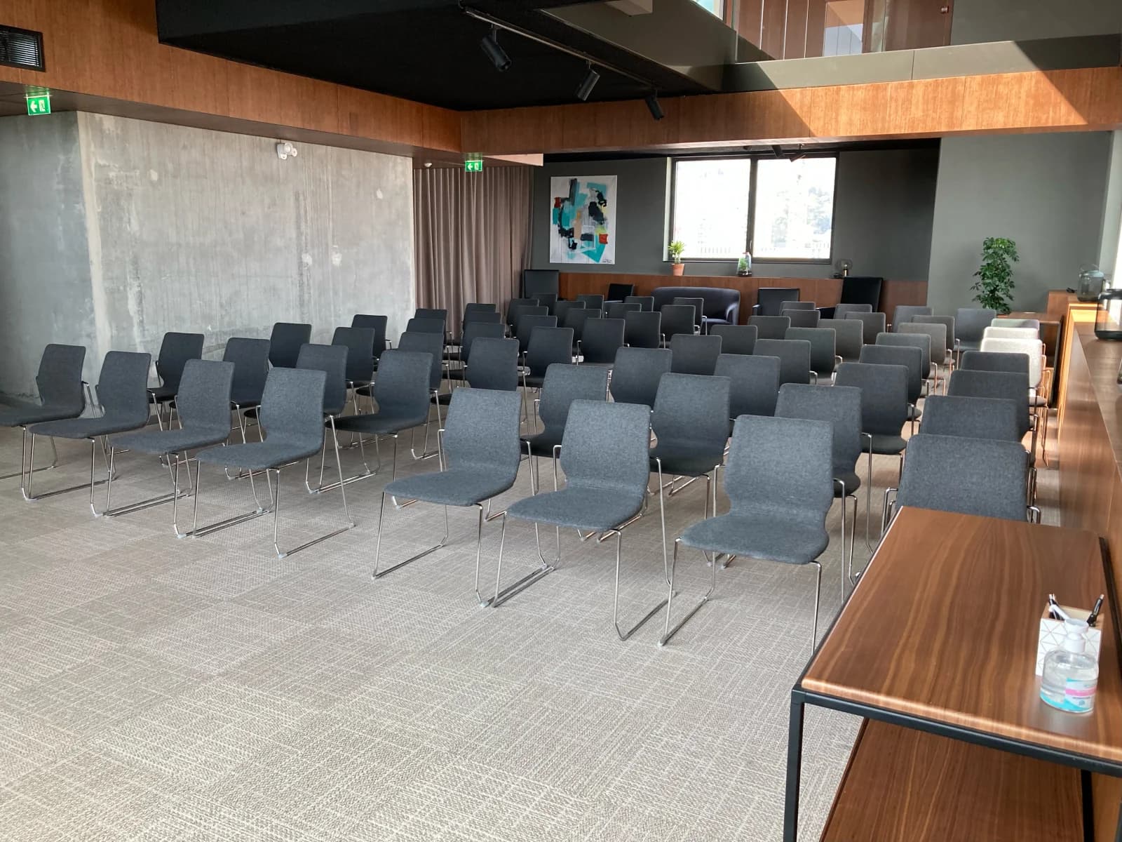 Space Conference room - 0