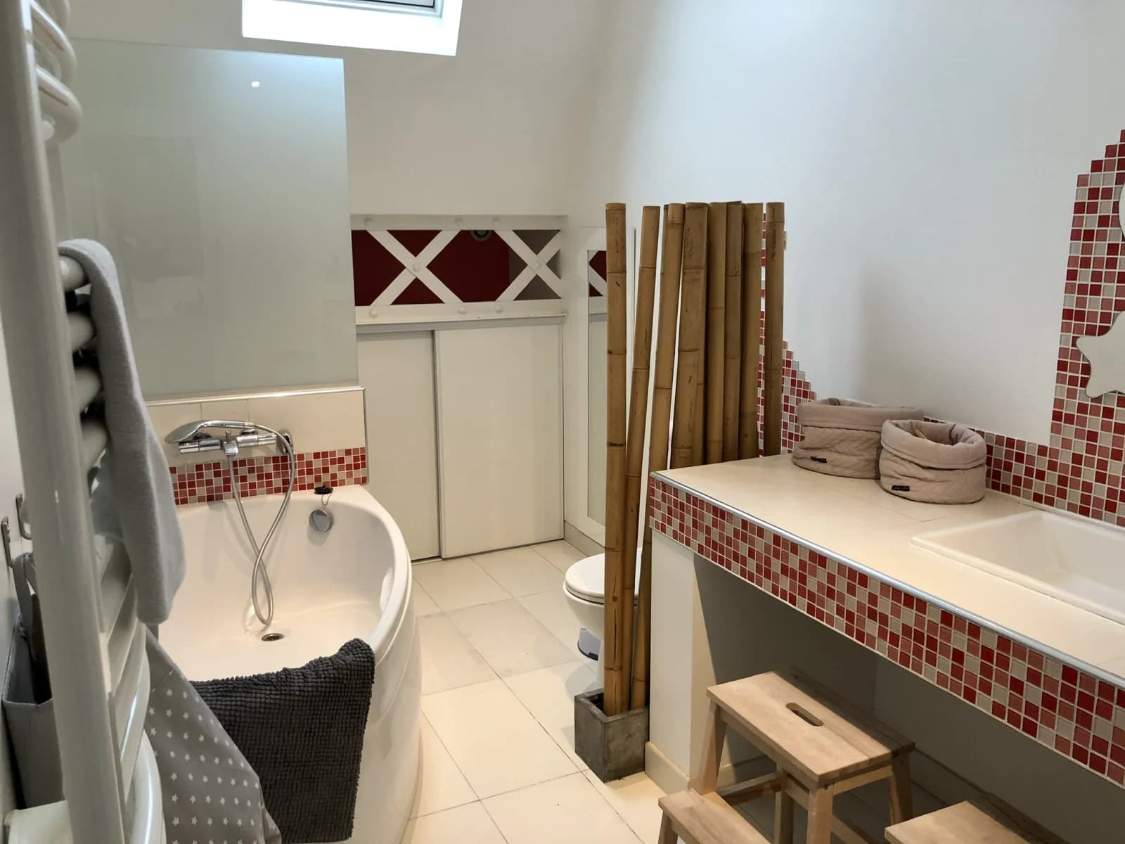 Salle de bain dans Loft spacieux et convivial, idéal pour la famille - 1