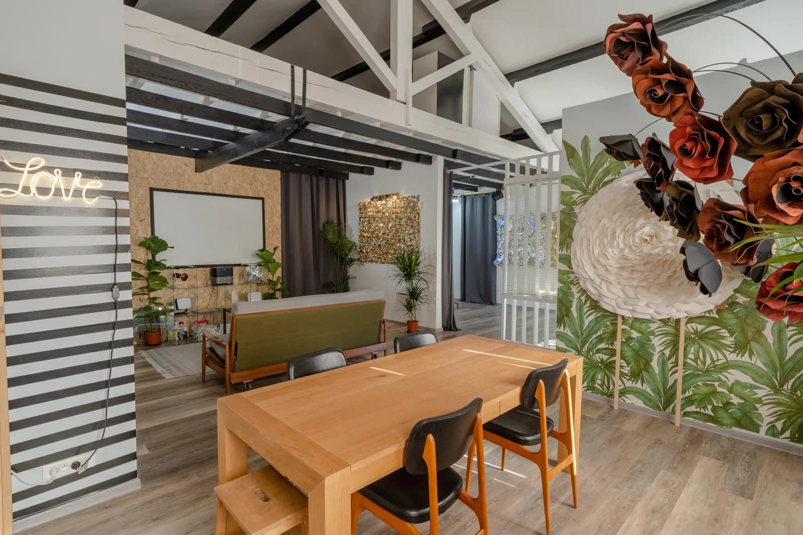 Loft polyvalent: studio photo et show-room de charme