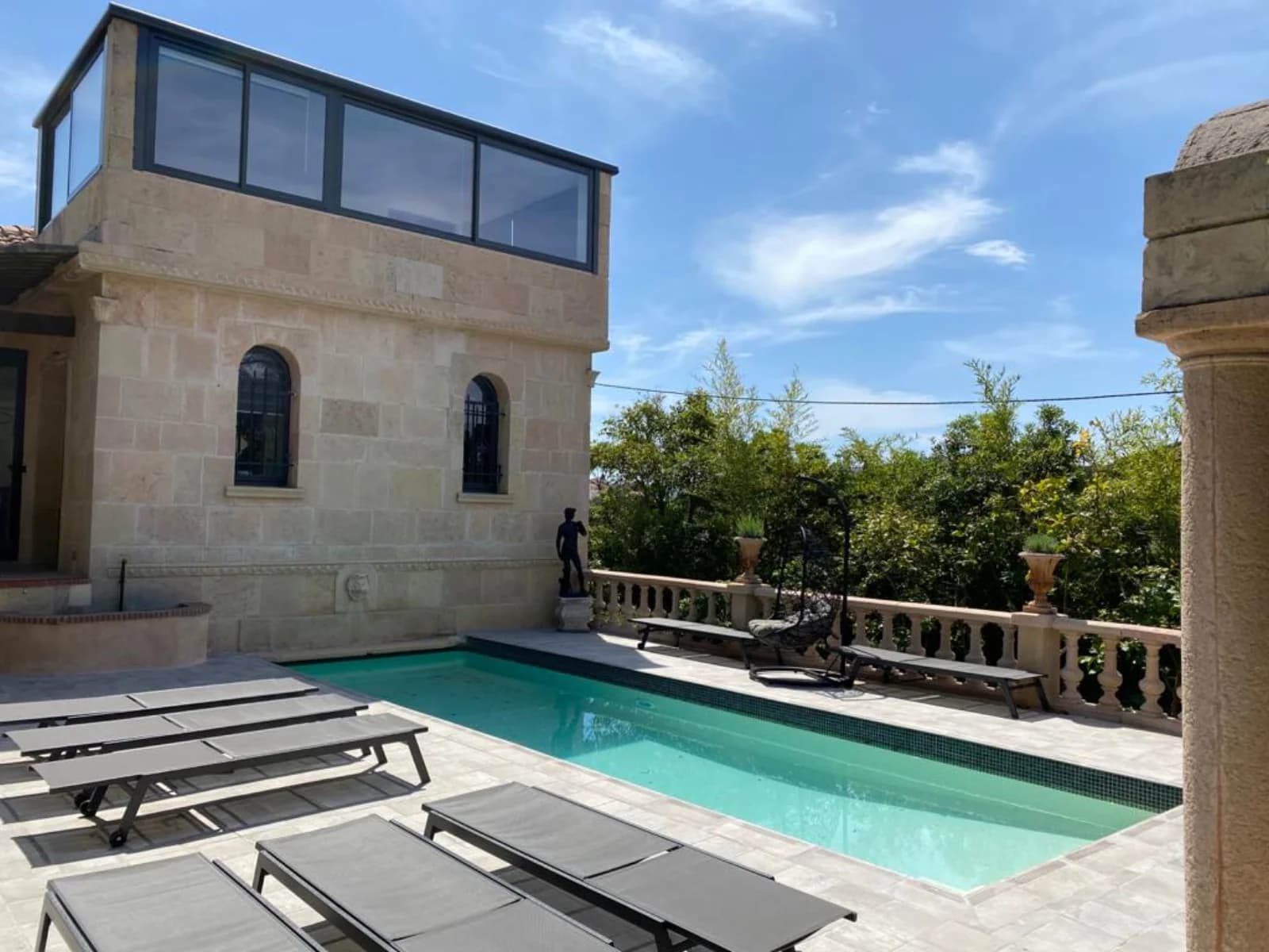 Salle de réunion dans Cannes centre: villa de prestige aux prestations luxueuses - 1