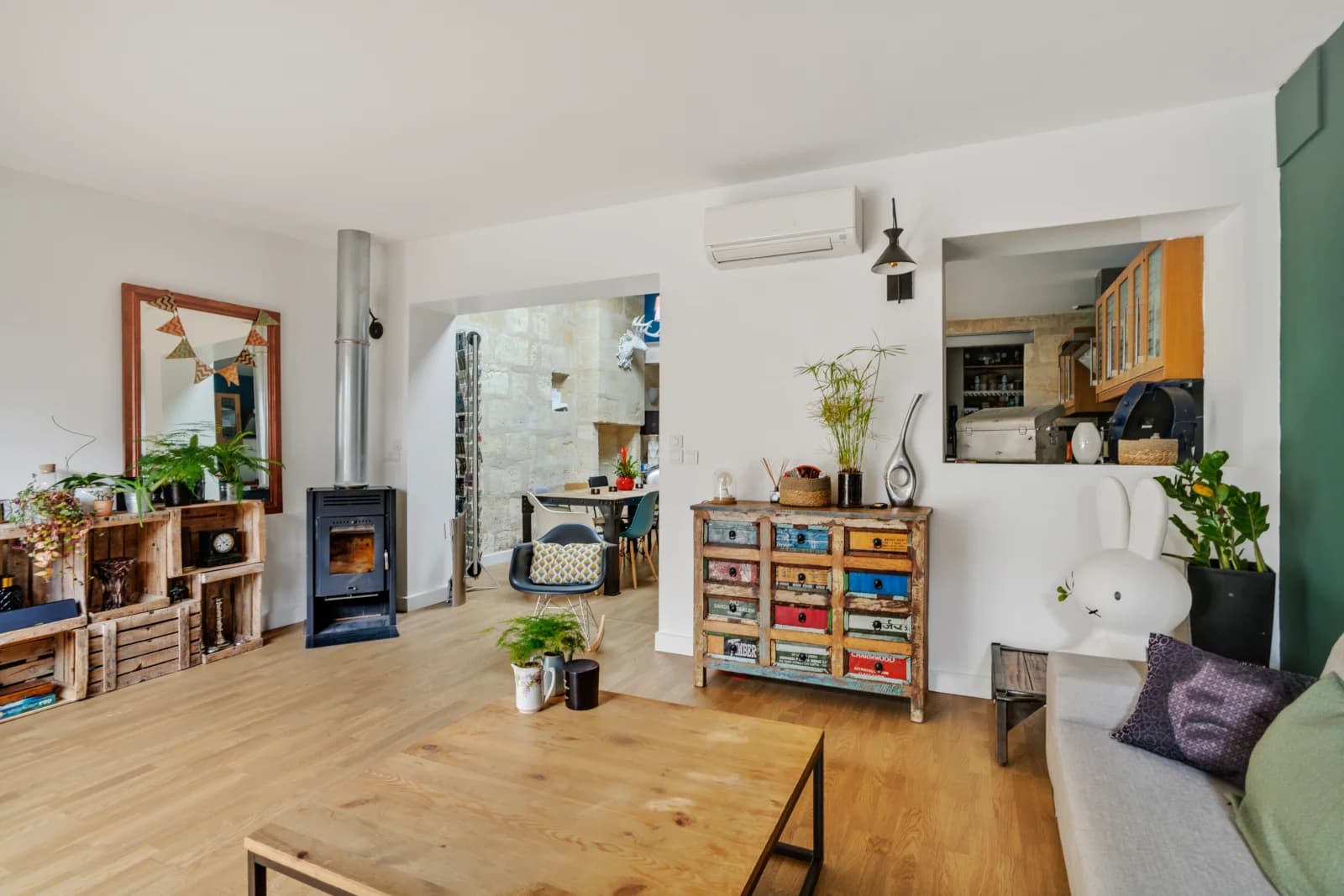 Salle de réunion dans Échoppe de charme avec son agréable espace extérieur - 1