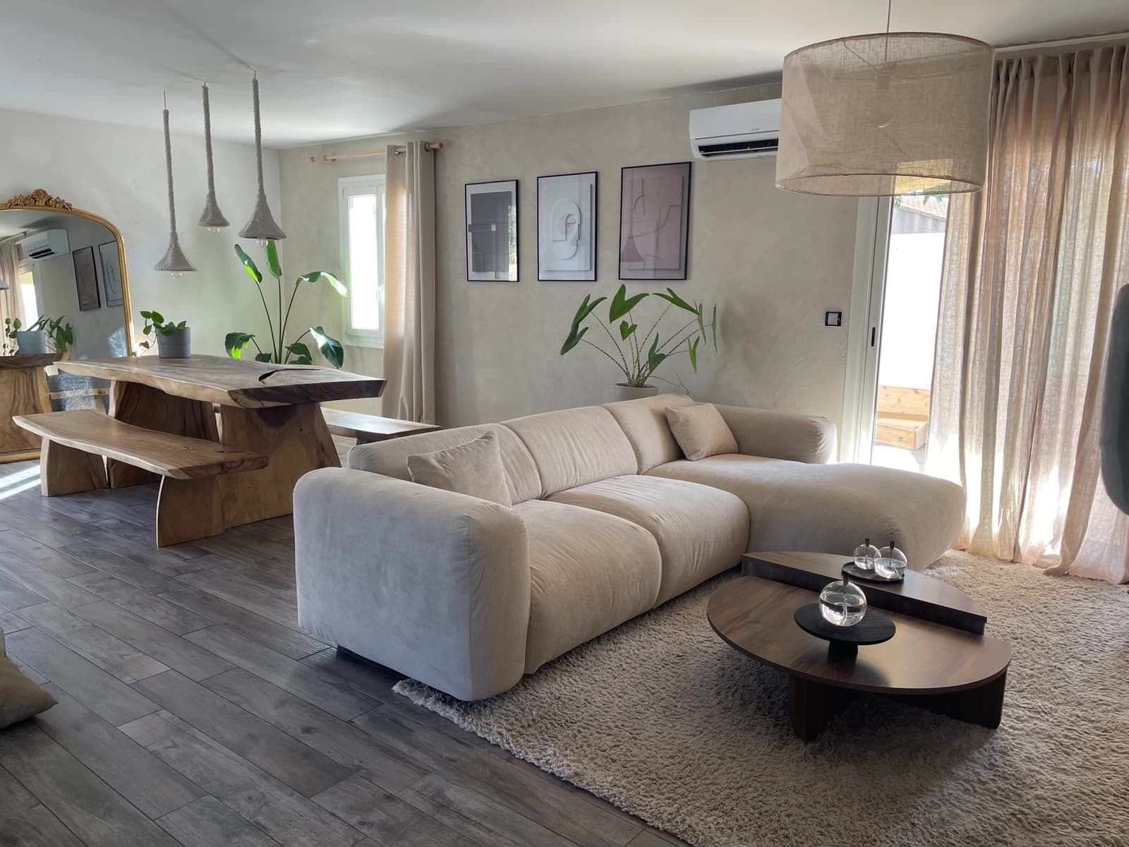 Maison de type villa avec sa piscine privée