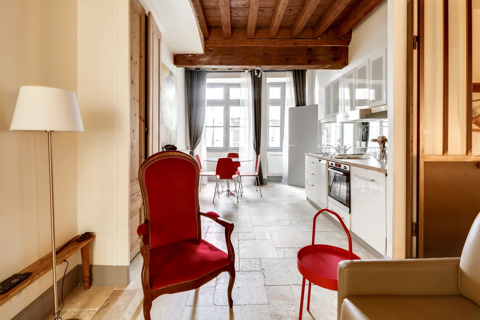 Vieux Lyon: appartement de charme au centre historique