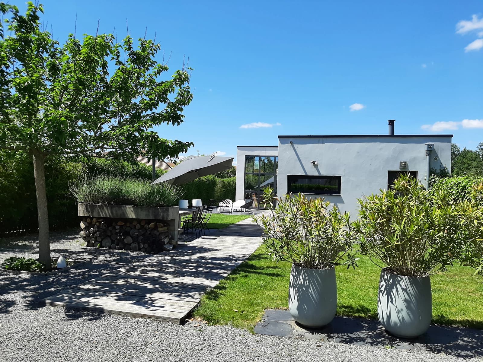 Espace Demeure aux lignes contemporaines et modernes - 4