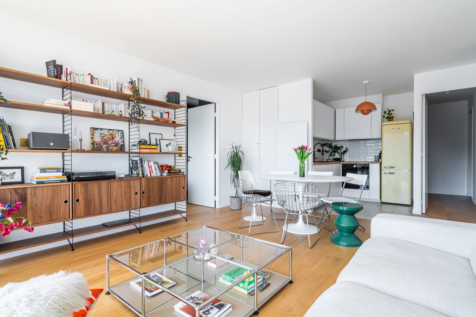 Espace Appartement moderne avec terrasse et vue Sacré-Coeur - 2