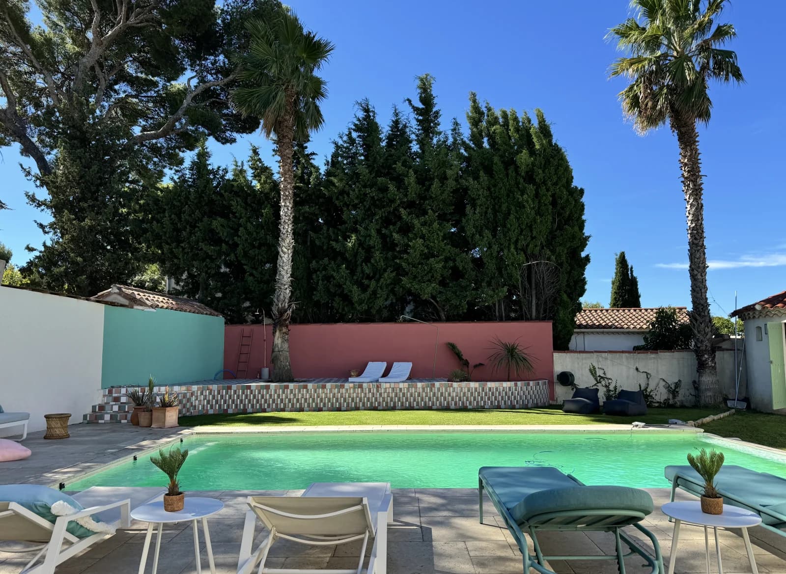 Space Early 20th century bastide, contemporary spirit - 1