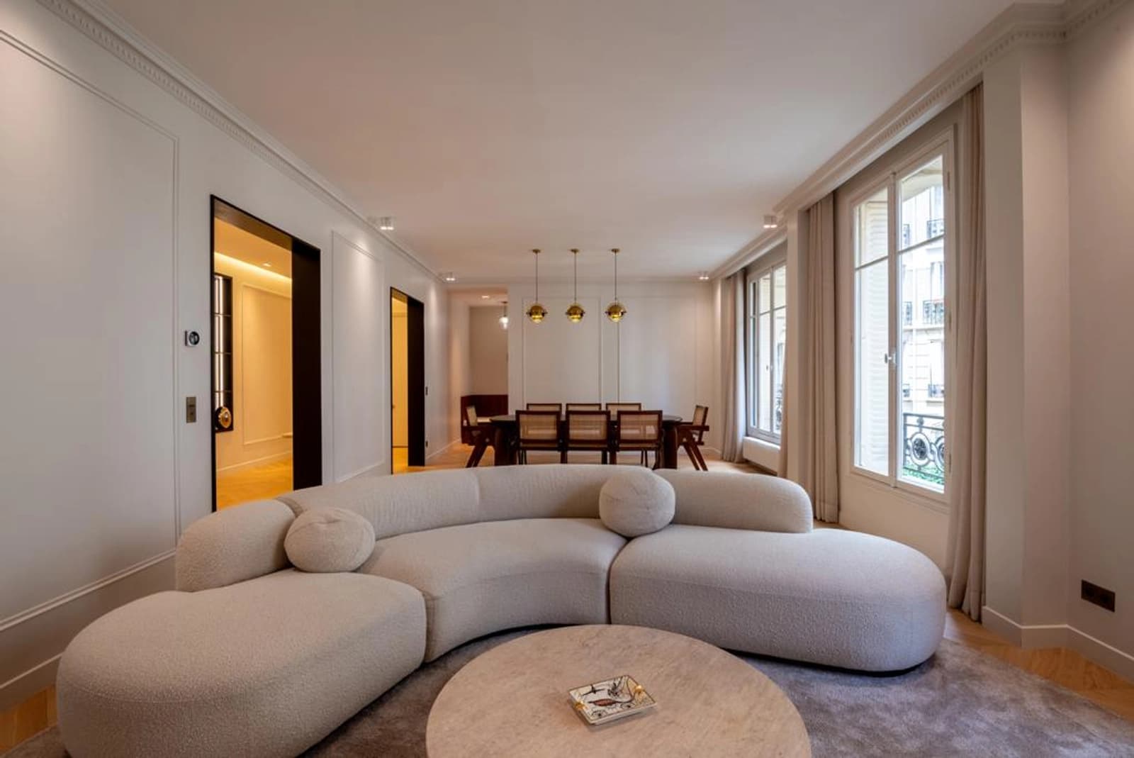 Living room in Sublime, light-filled luxury apartment with view - 1