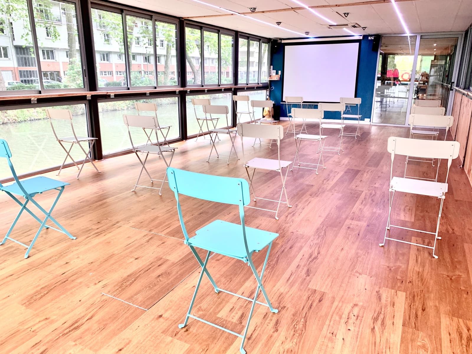 Salle de réunion dans Péniche d'exception amarrée au coeur de la cité - 1