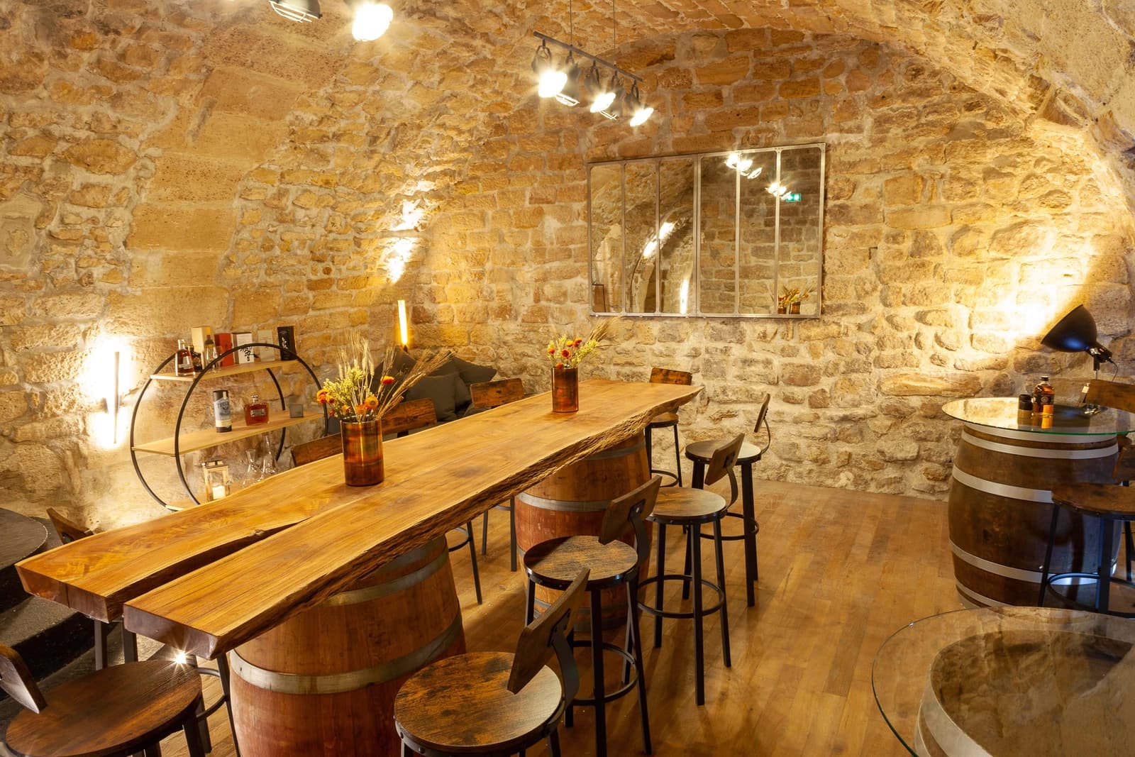 Salle de réunion dans Paris historique: caves voûtées au charme authentique - 1
