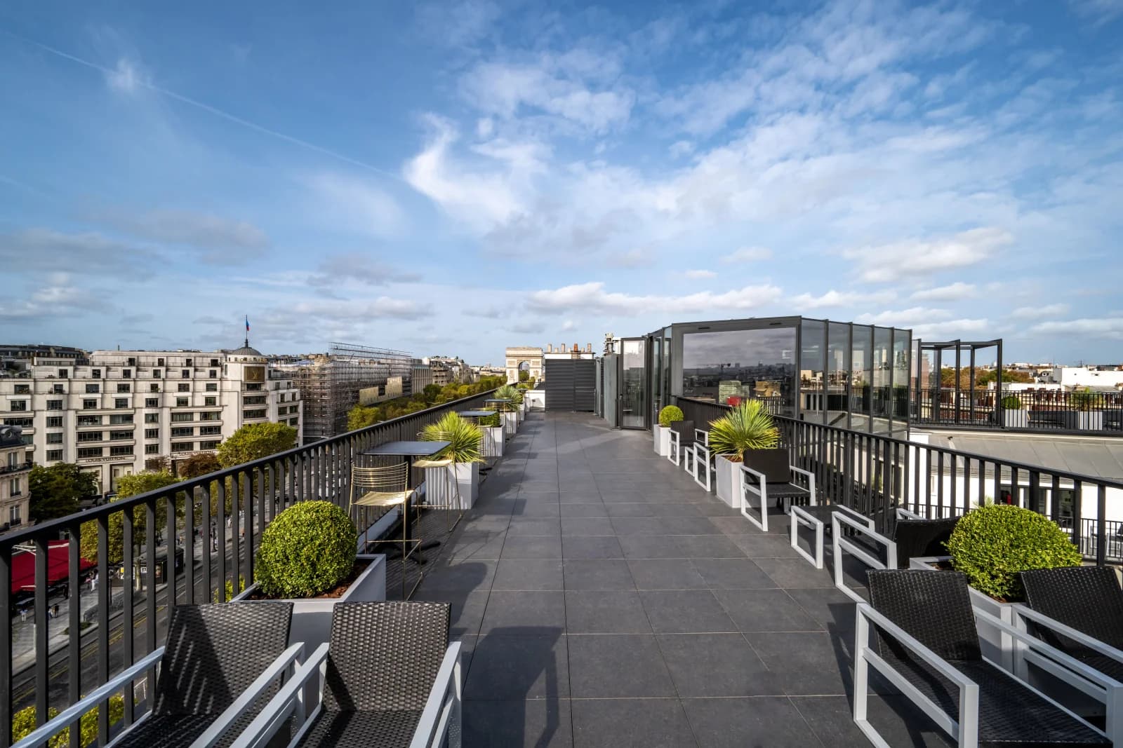 ROOFTOP CHAMPS ÉLYSÉES