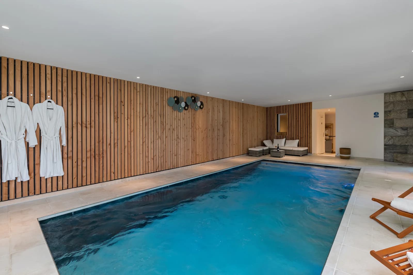 Espace Spa 150 m² avec appartement F2 attenant - 2