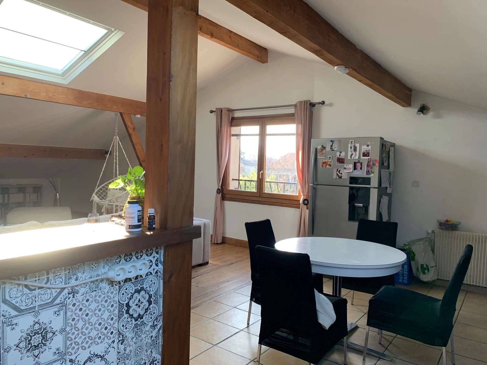 Salle de réunion dans Espace cocooning avec vue sur les Monts du Lyonnais - 1