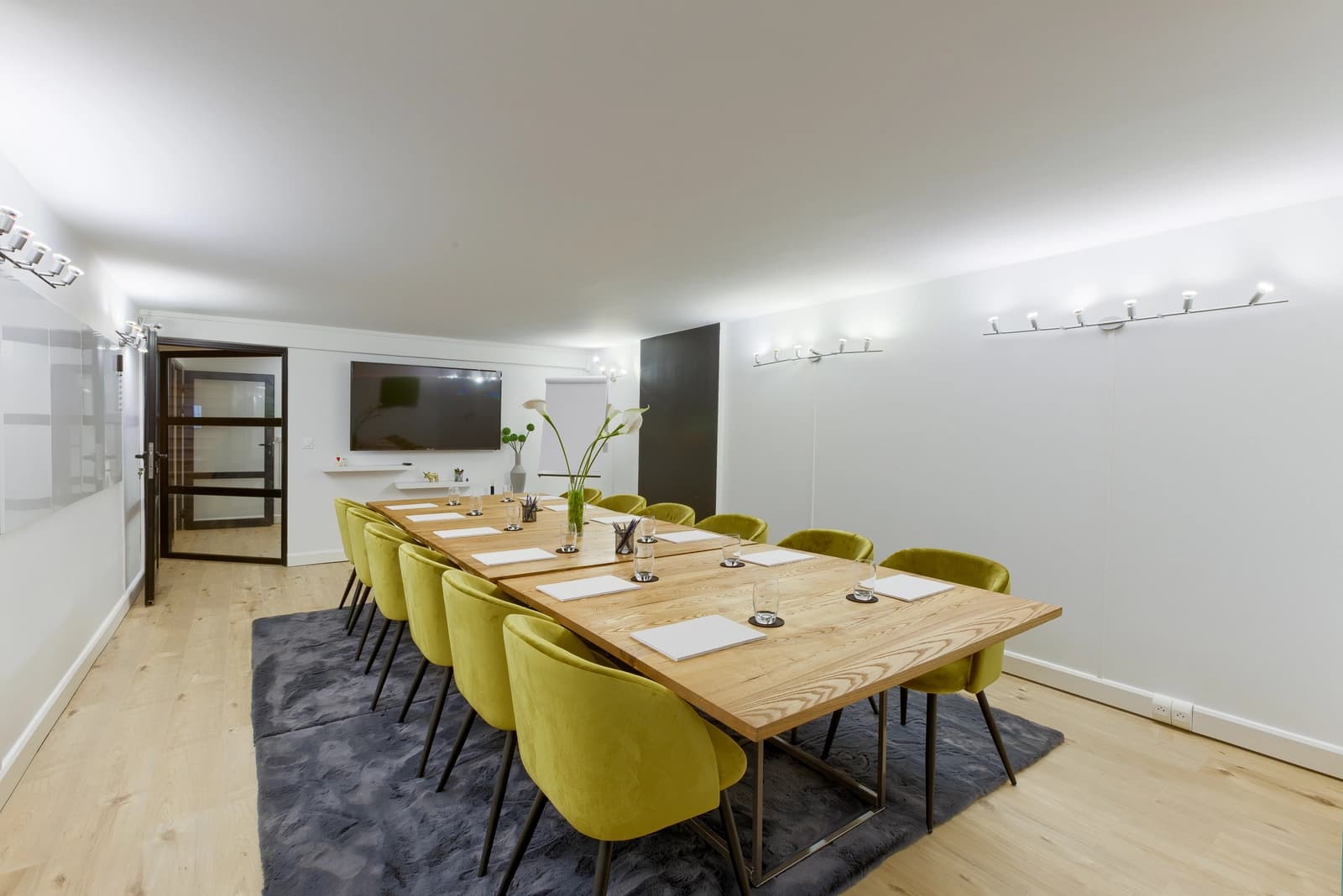 Meeting room in Espace Atypique Centre Ville Orsay / 100m from RER B station - 1