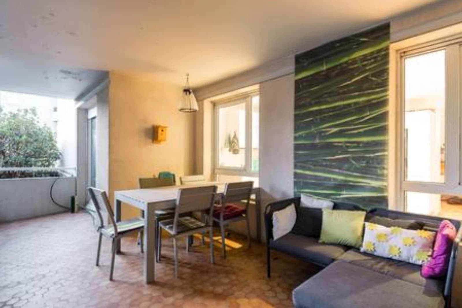 Living room in Large space with terrace in Lyon confluence - 1