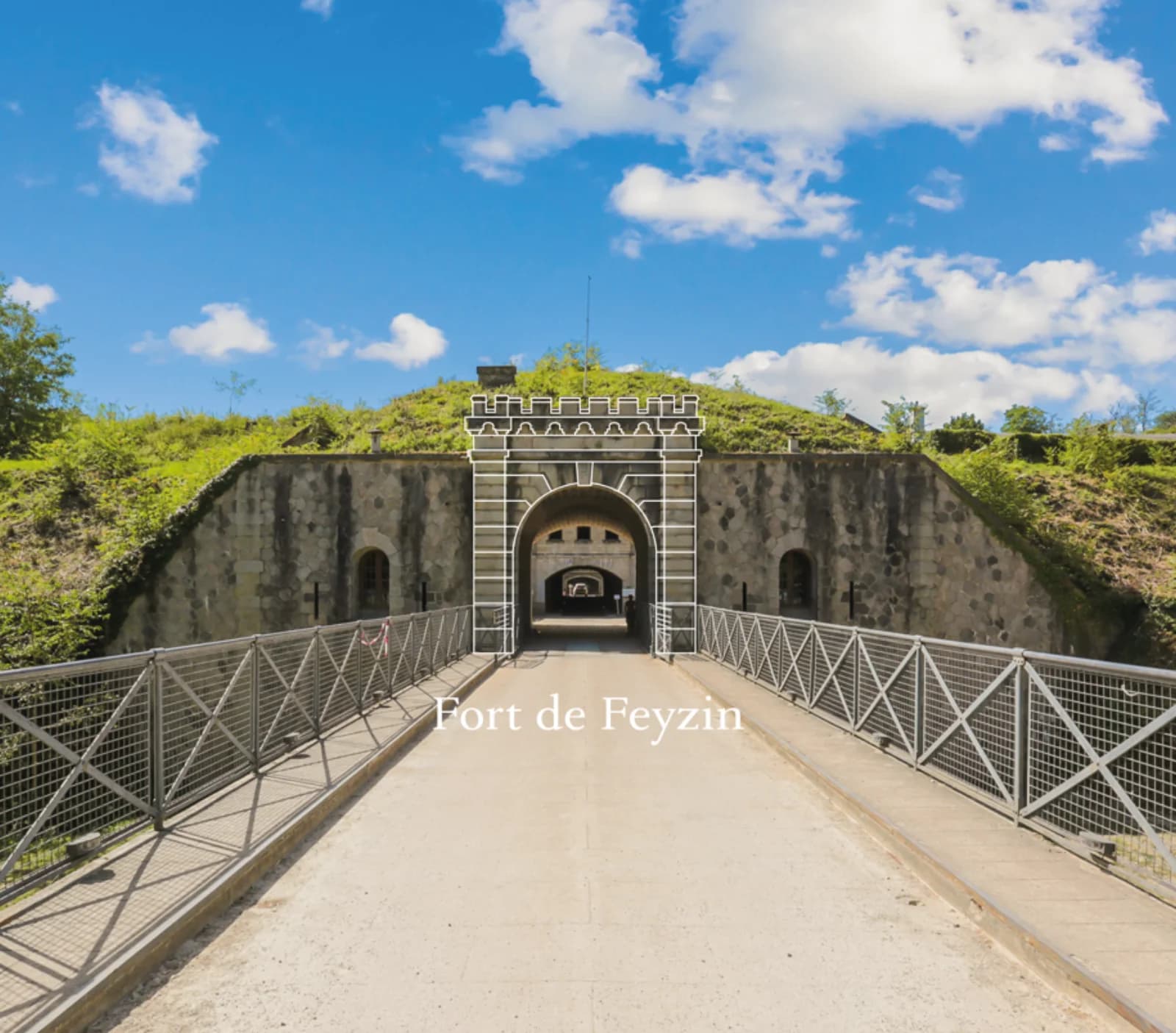 Espace Fort ancien: caponnière double au charme historique - 4
