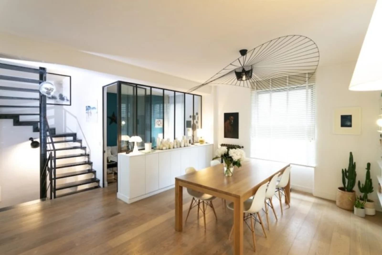 Meeting room in Architect-designed house in Malakoff - 1