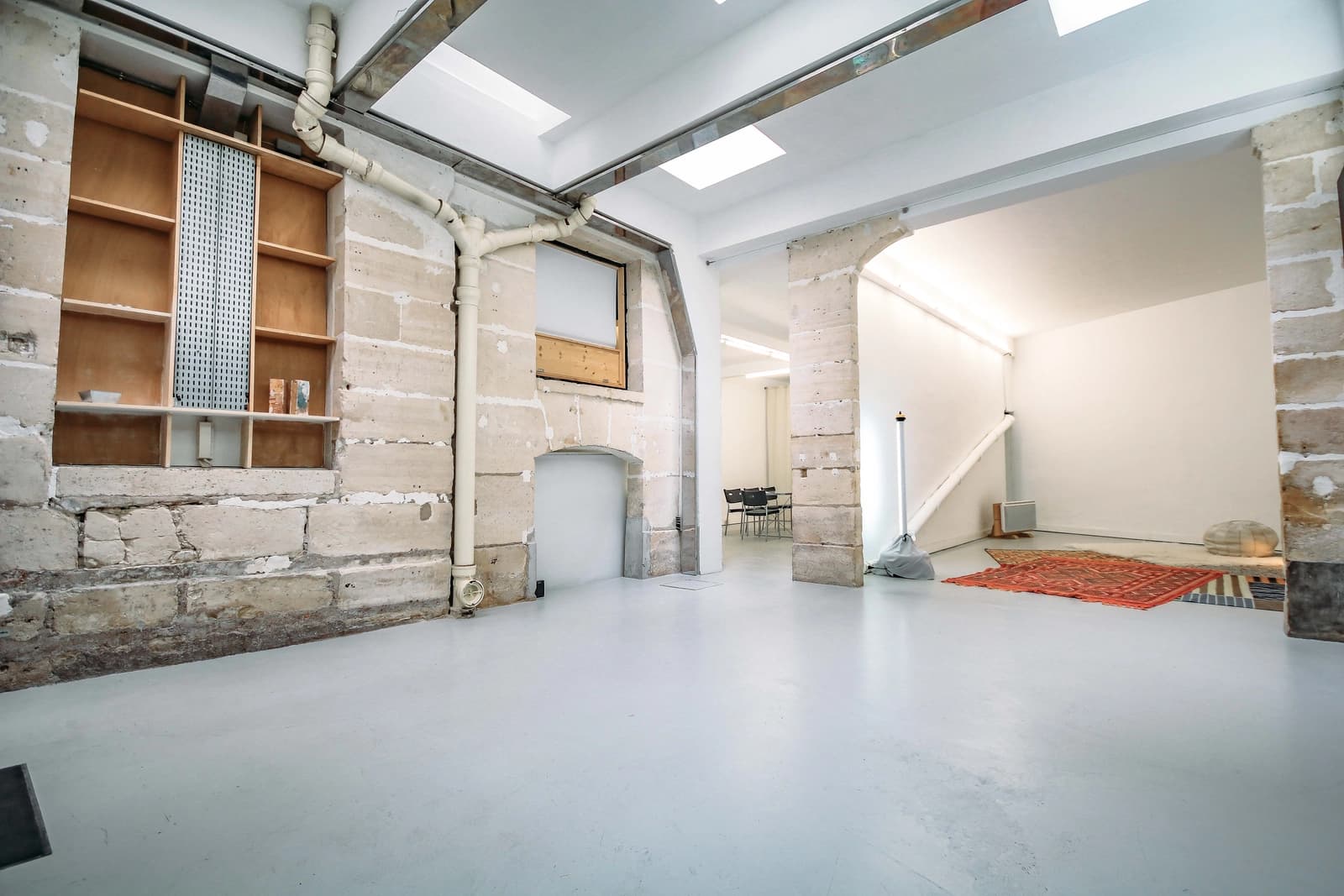 Living room in Loft Brut in the Haut-Marais - 1