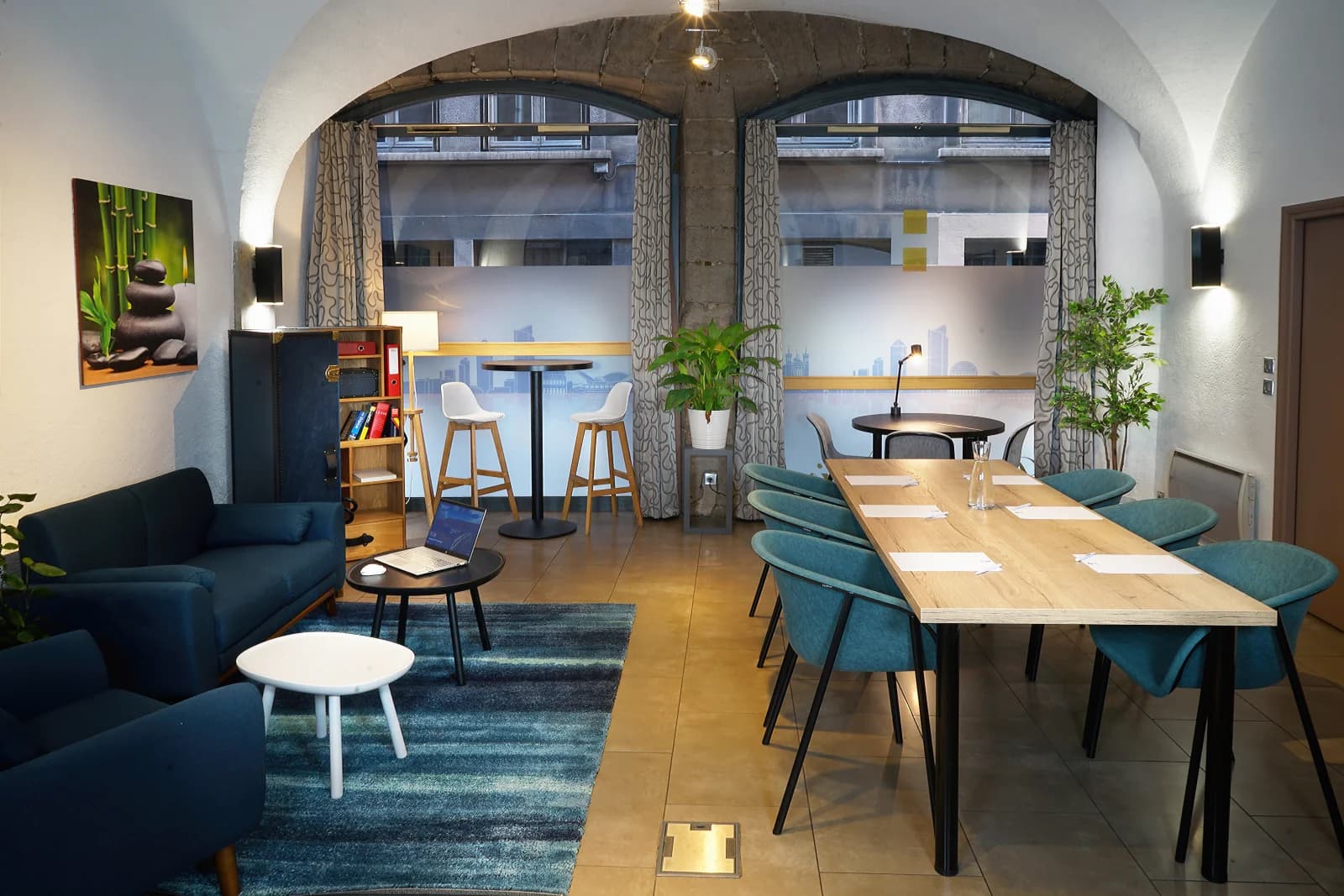 Espace lumineux et modulable pour vos projets créatifs