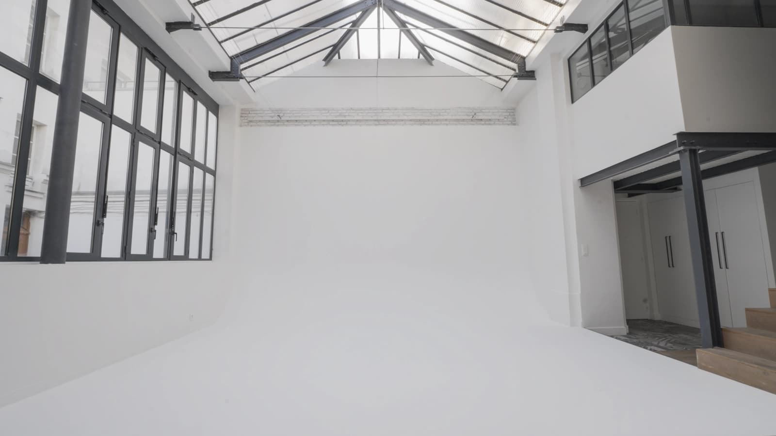 Espace Paris 11e: studio photo loft au style industriel - 3