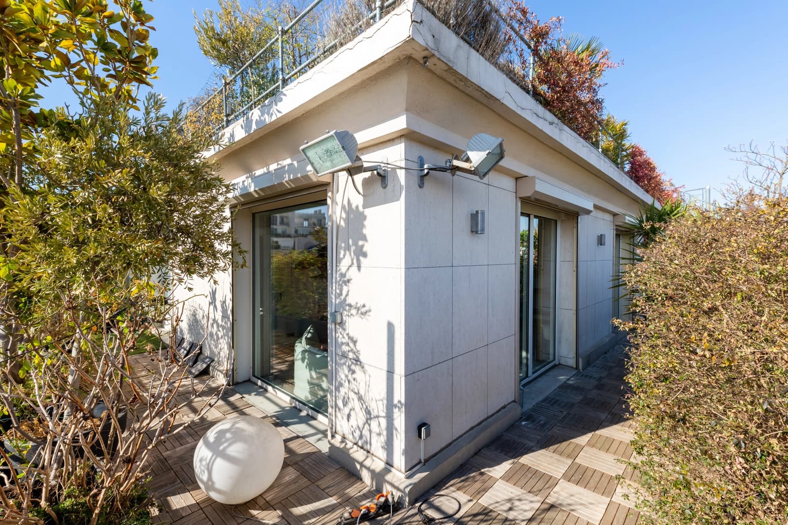 Salle de bain dans Toit-terrasse avec une vue panoramique sur tout Paris - 1