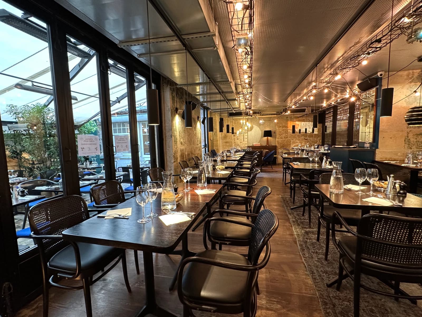 Salle de réunion dans St-Germain: cocon discret avec sa terrasse verdoyante - 0