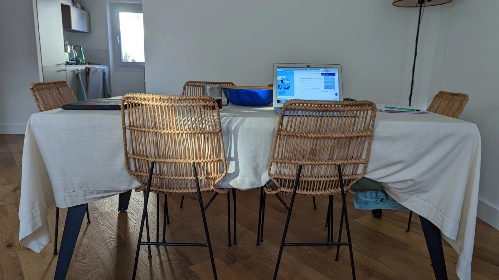 Meeting room in Absolutely quiet apartment - 1
