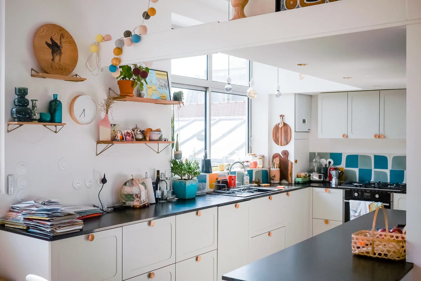 Space Parisian loft overlooking the rooftops of Paris and the Eiffel Tower - 3