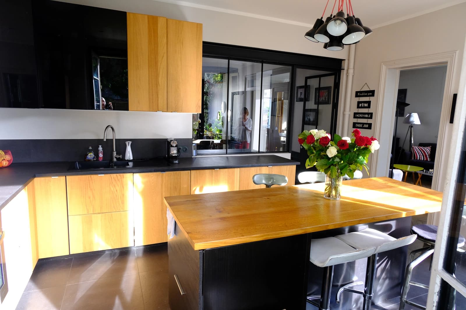 Cuisine dans Colombes: vaste maison en meulière (280m²) de caractère - 1