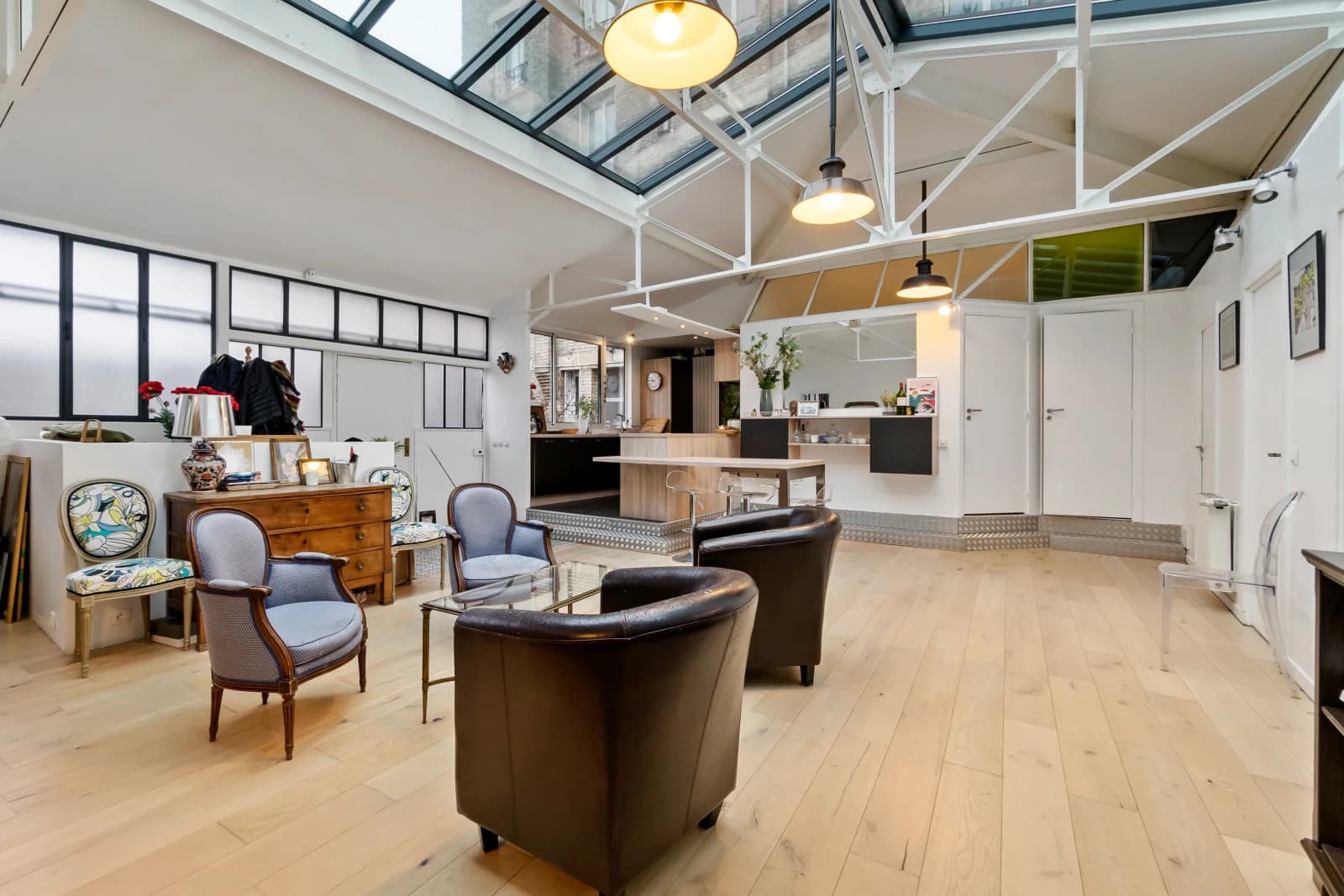 Espace Loft lumineux et calme, une oasis tout près de Paris - 2
