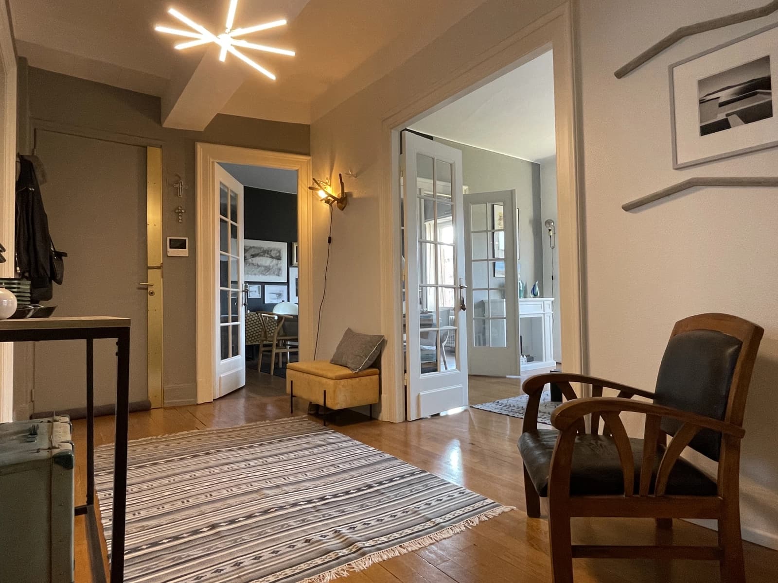 Salle de réunion dans Création architecturale unique pour cet appartement - 1
