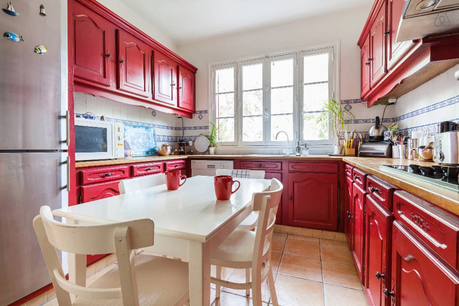 Cuisine dans Versailles: maison basque et son joli jardin fleuri - 1