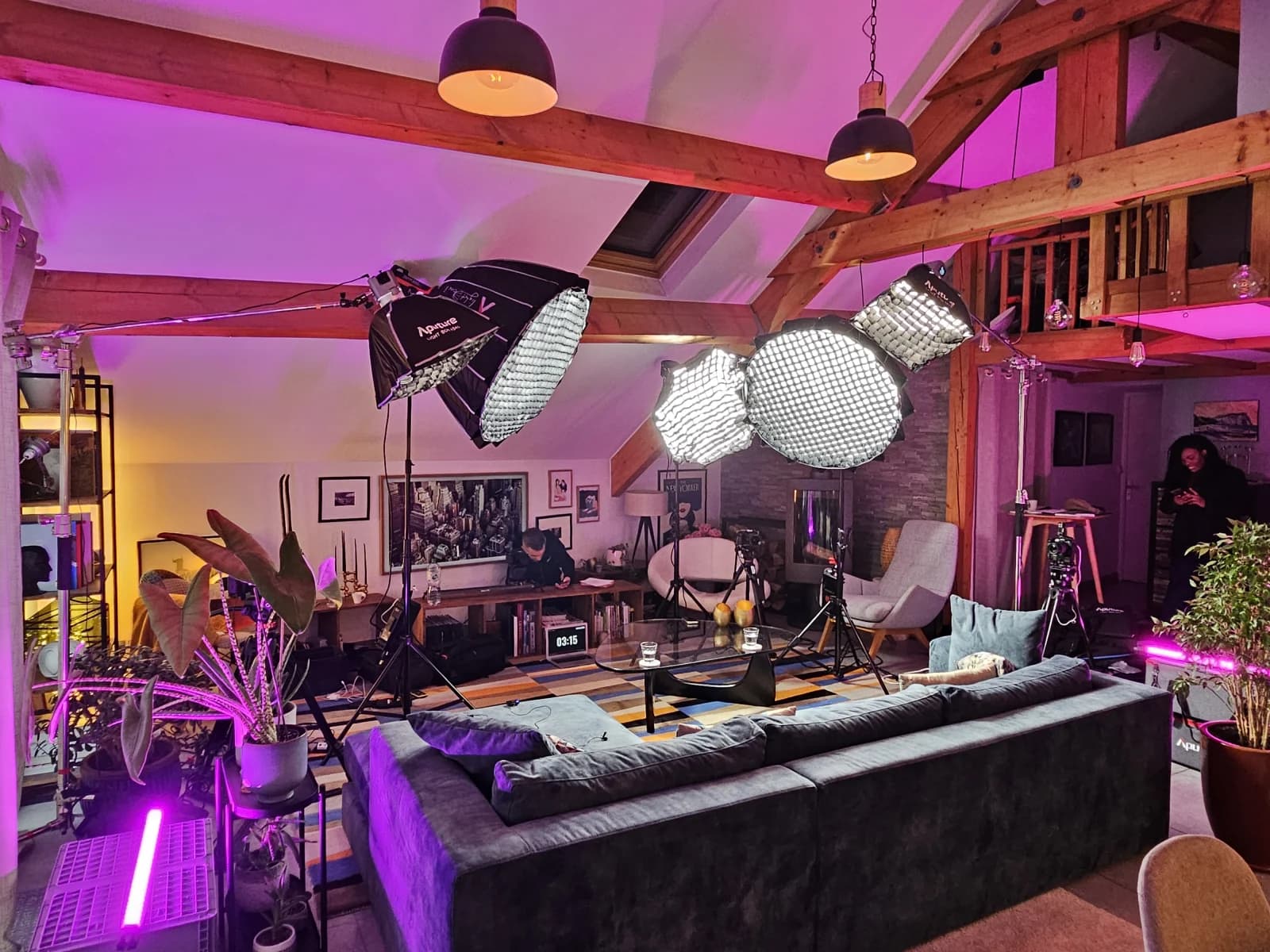 Espace Loft industriel à l'atmosphère chaleureuse et cosy - 4