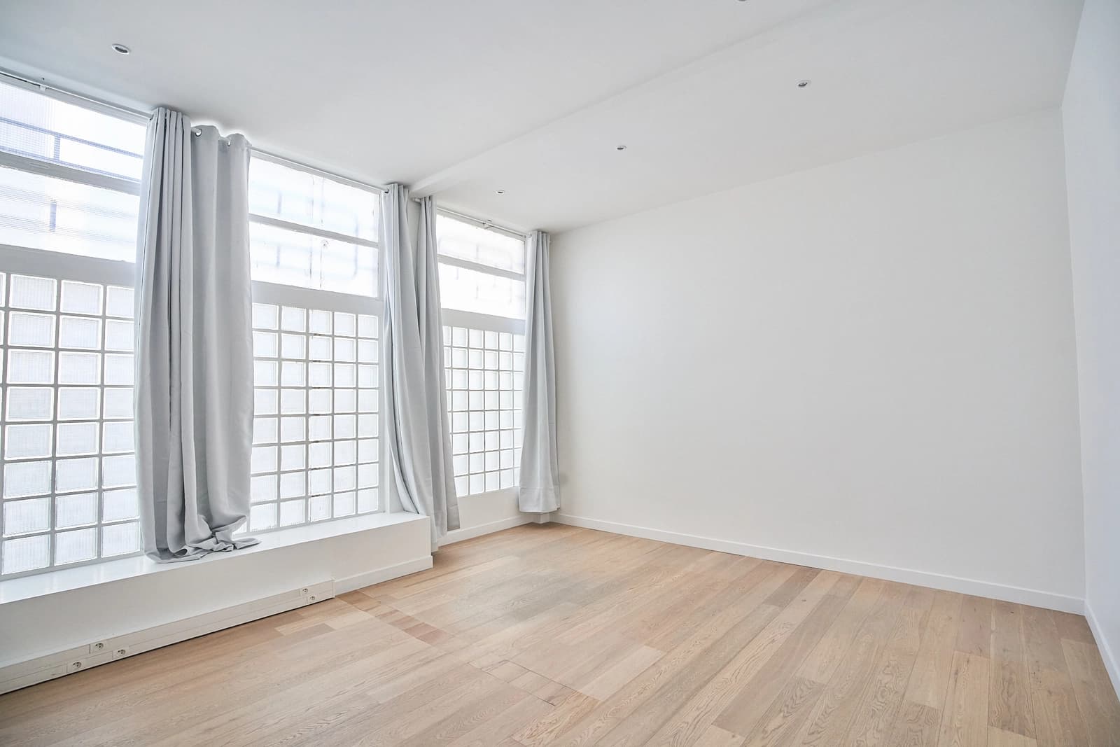 Salon dans Batignolles: studio photo lumineux et bien situé - 1