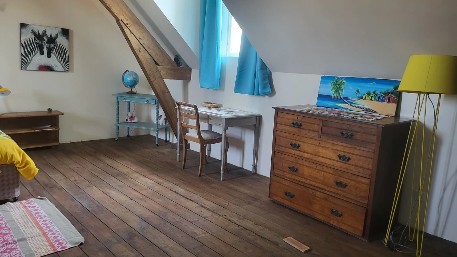 Chambre dans Demeure de charme avec jardin et piscine ensoleillée - 1