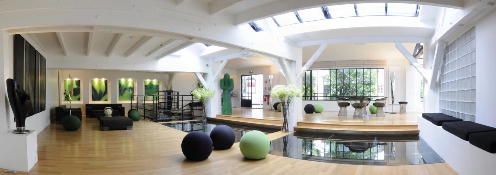 Salon dans Un écrin de verdure confidentiel et apaisant à Paris - 1