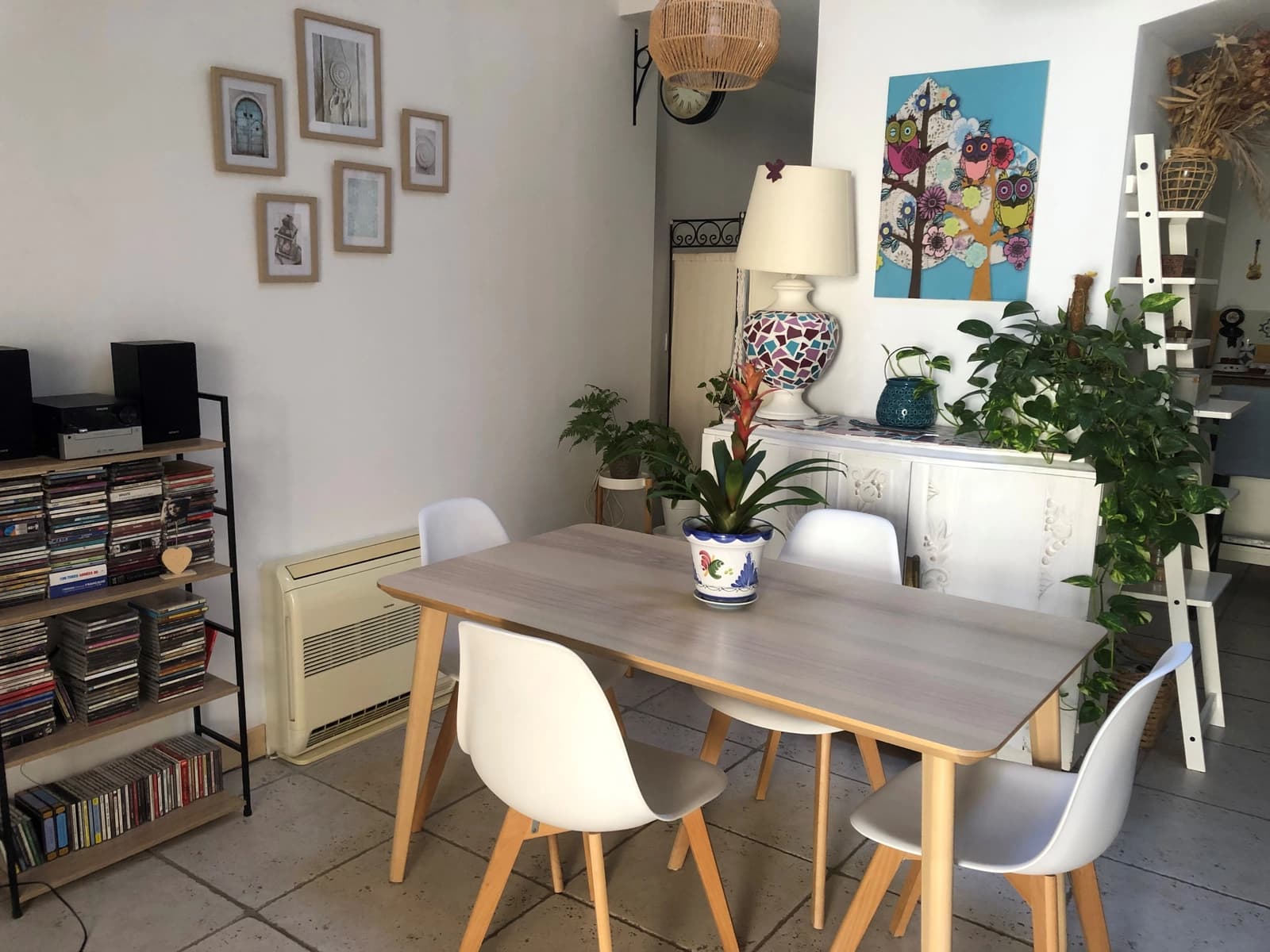 Salle de réunion dans Demeure citadine à l'atmosphère douce et accueillante - 0