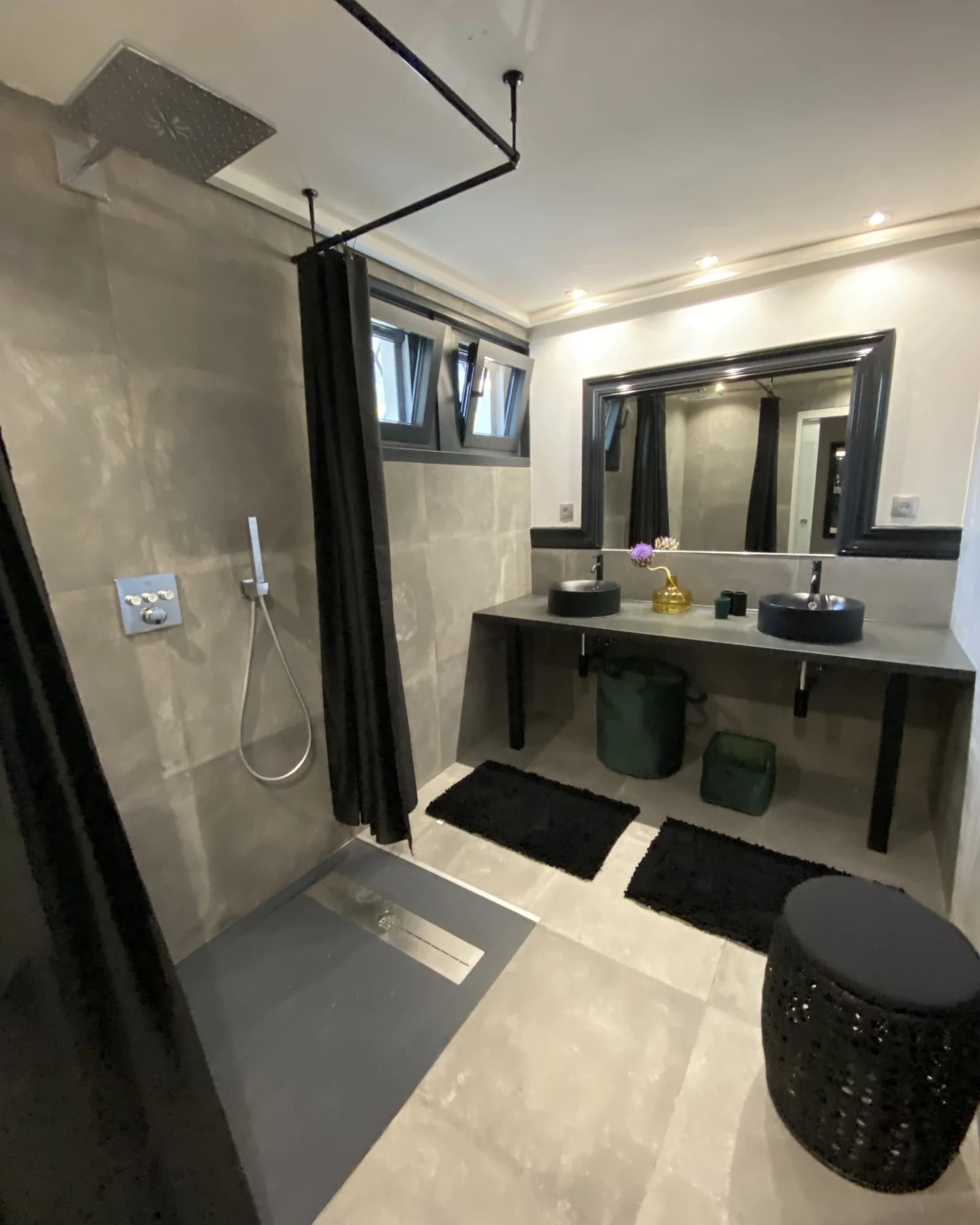 Salle de bain dans Villa avec piscine et une vue imprenable sur la montagne - 1