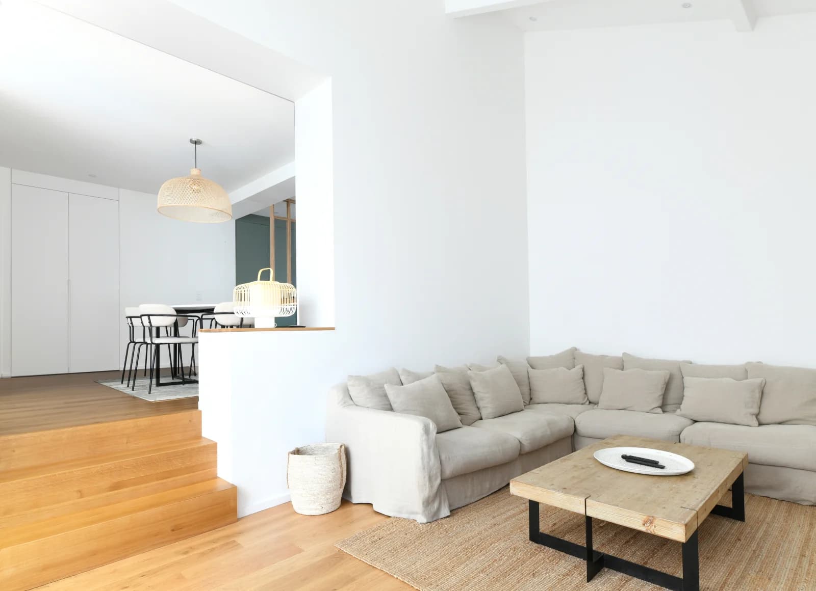 Living room in Beautiful house Cote des Basques - 1