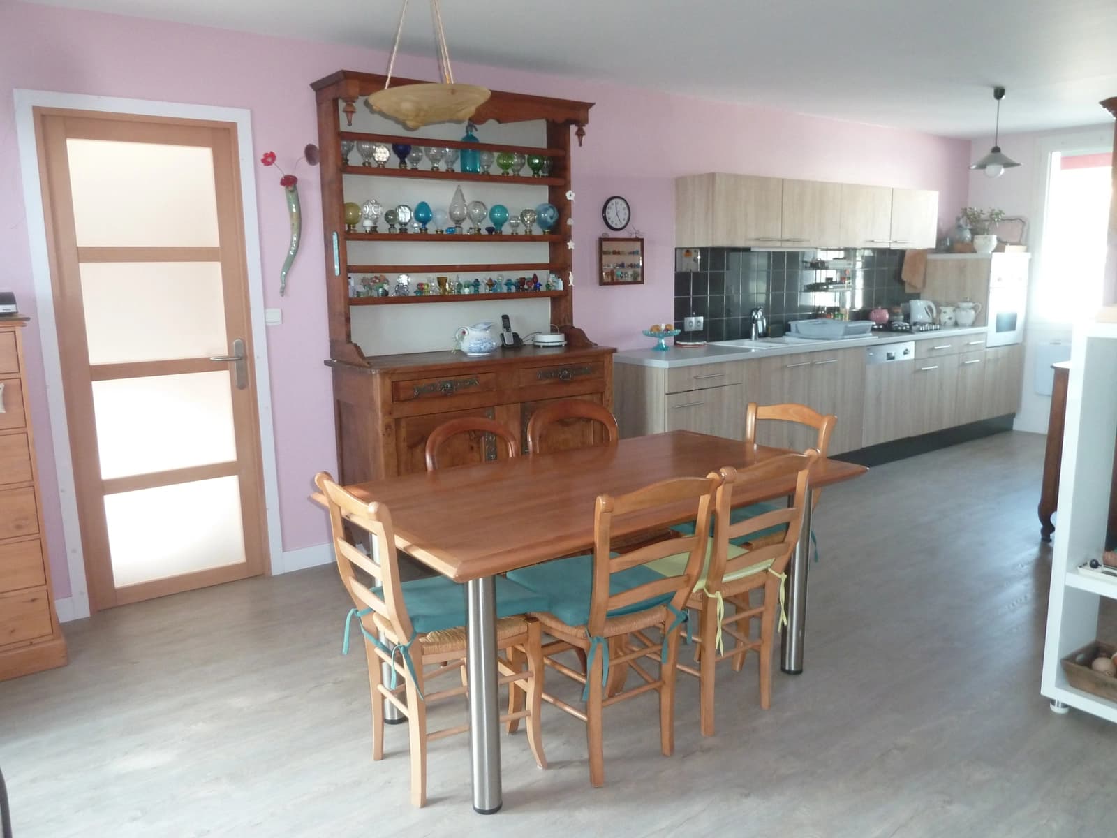 Maison chaleureuse et accueillante près des plages