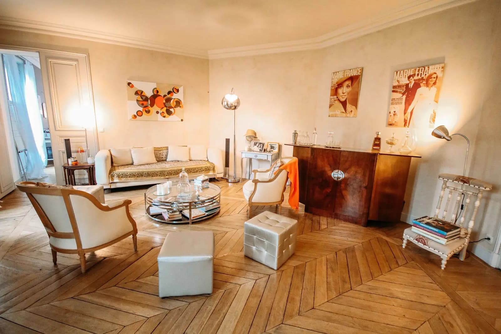 Salon dans Bel appartement Haussmannien avec vue sur St-Augustin - 1