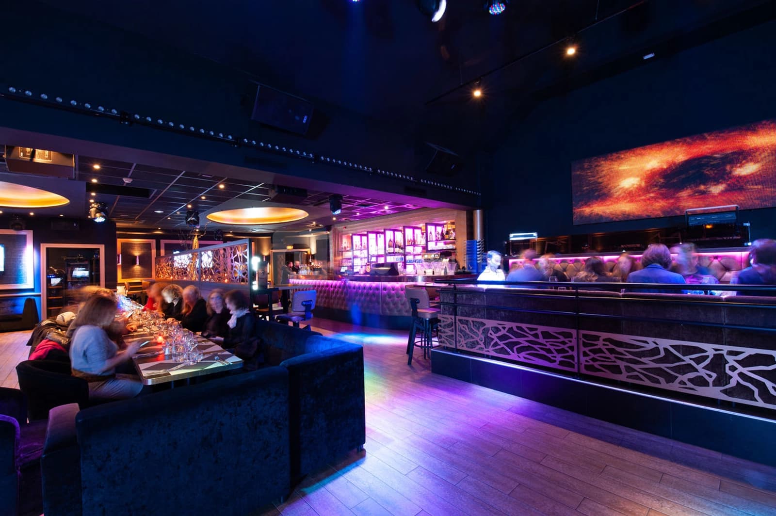 Salle de réunion dans Club - Restaurant - Lounge à l'ambiance chaleureuse - 1