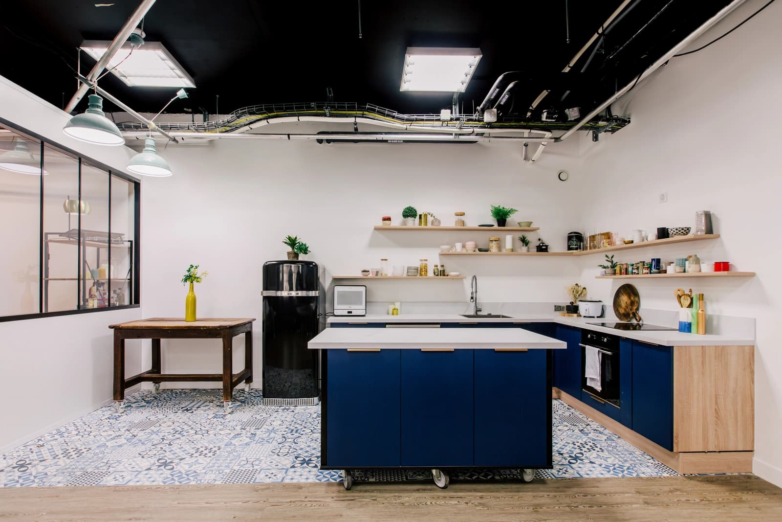 Espace Cuisine moderne et entièrement équipée à disposition - 0