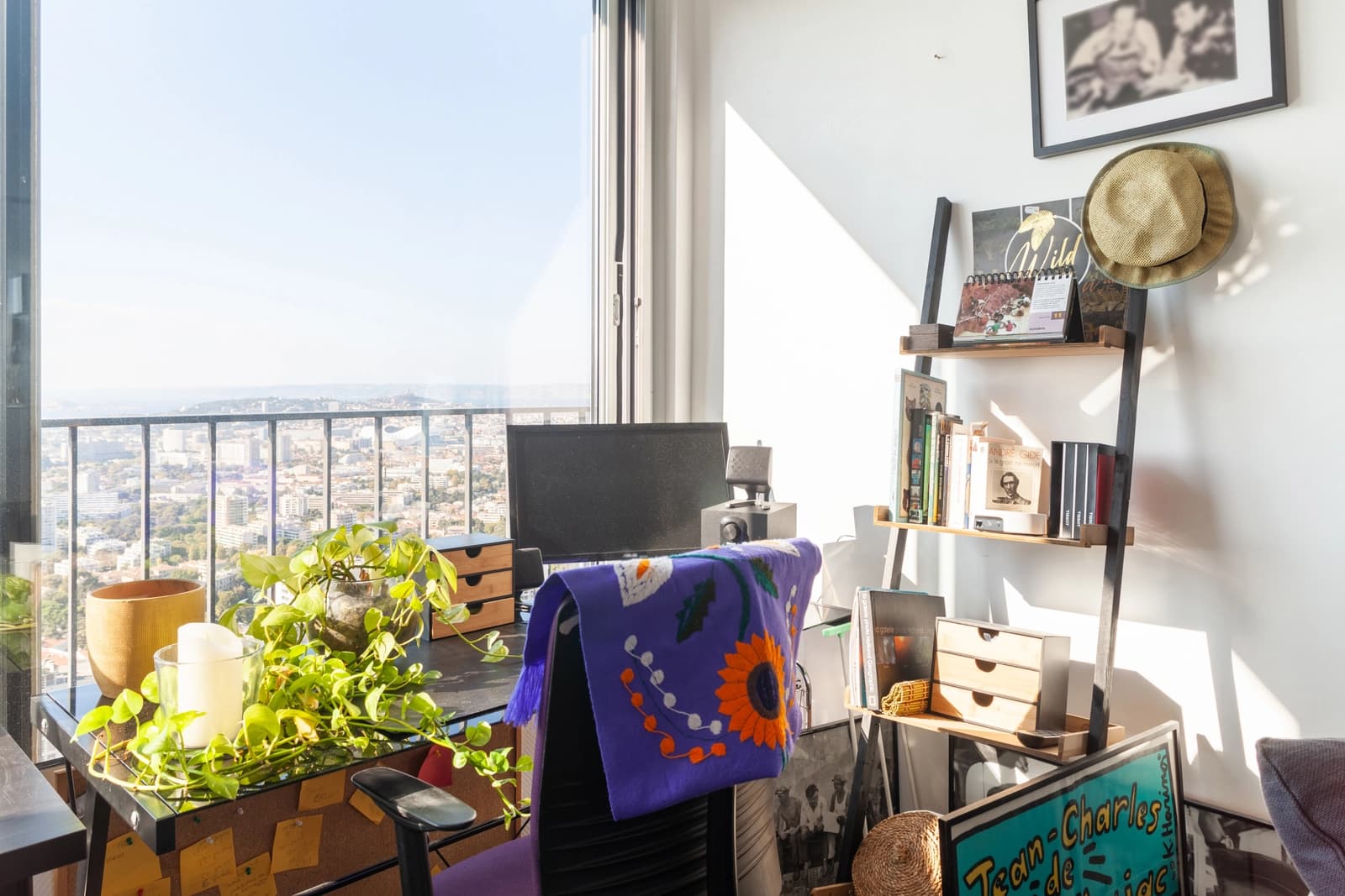 Living room in View: Sea, Marseille, Callanques - 1