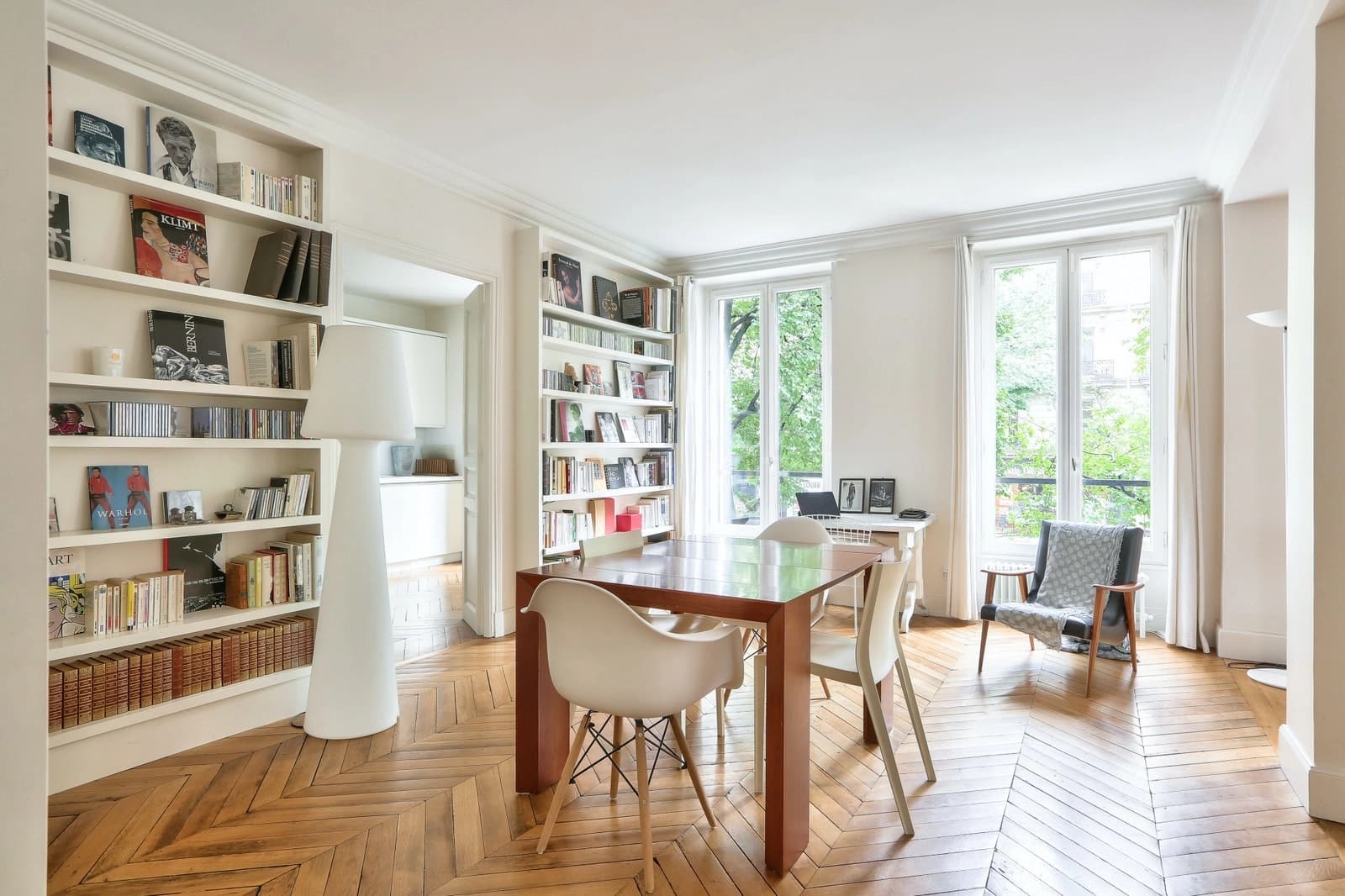 Salle de réunion dans Bel Haussmannien clair, ambiance douce et actuelle - 1