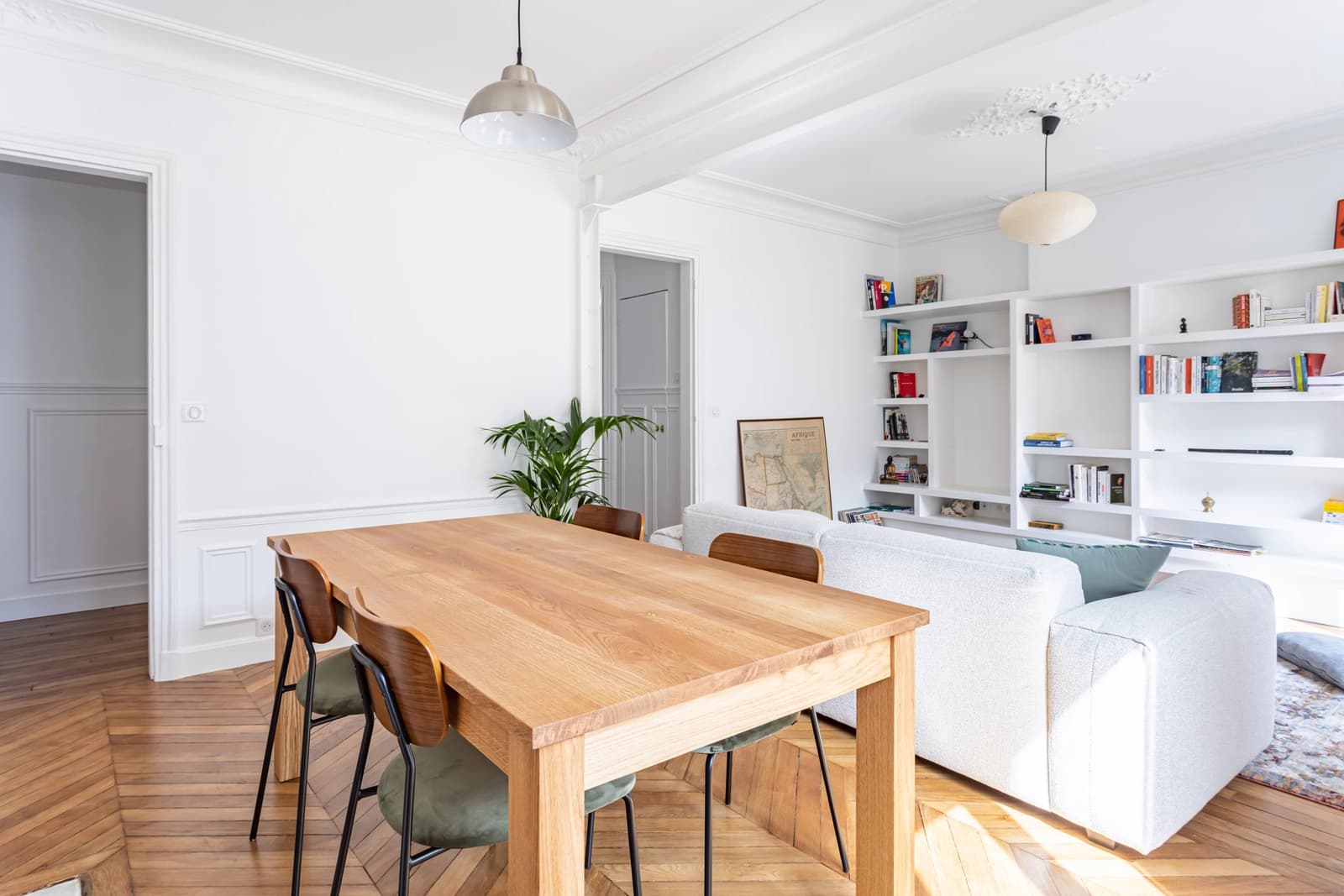 Meeting room in Bright 18th architect-designed apartment - 0
