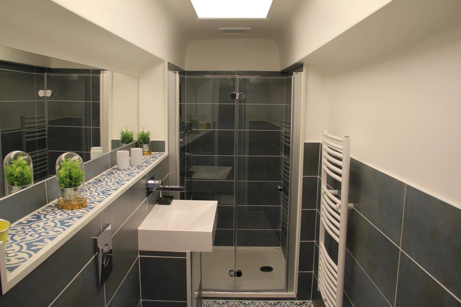 Salle de bain dans Un Château de rêve où toutes vos envies prennent vie - 1