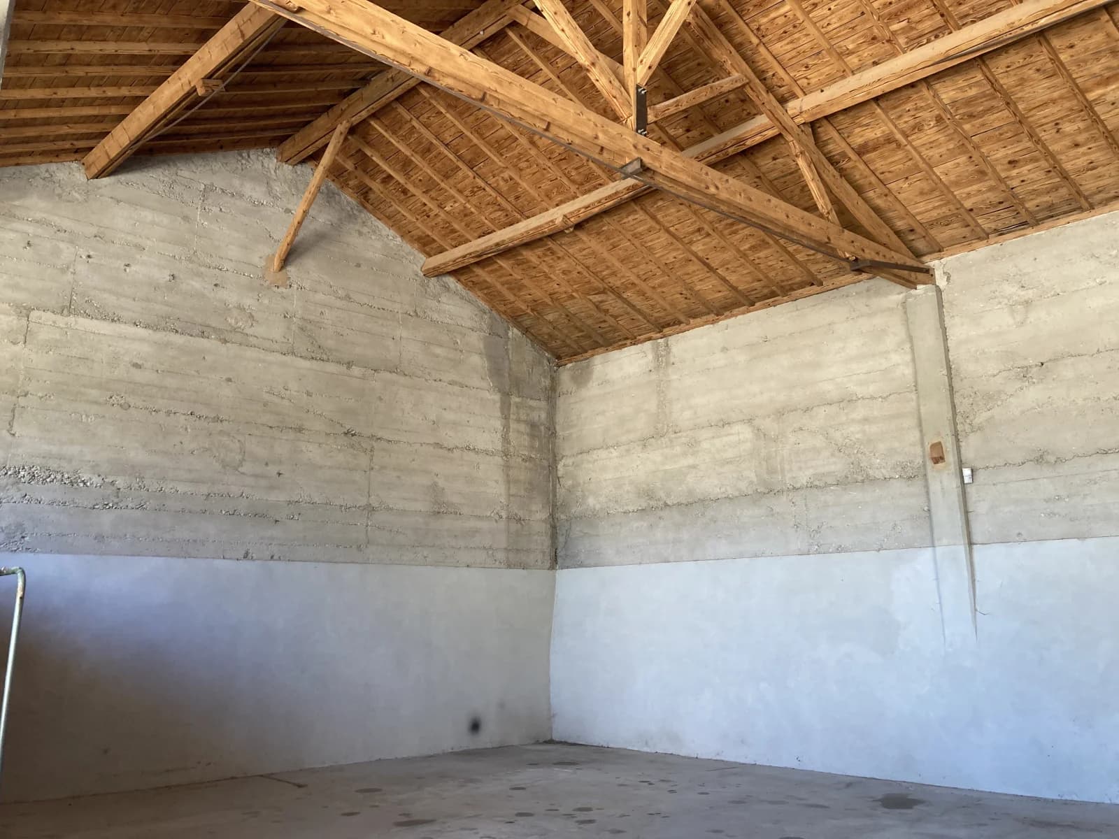Space Barn 300m² old wooden framework - 4