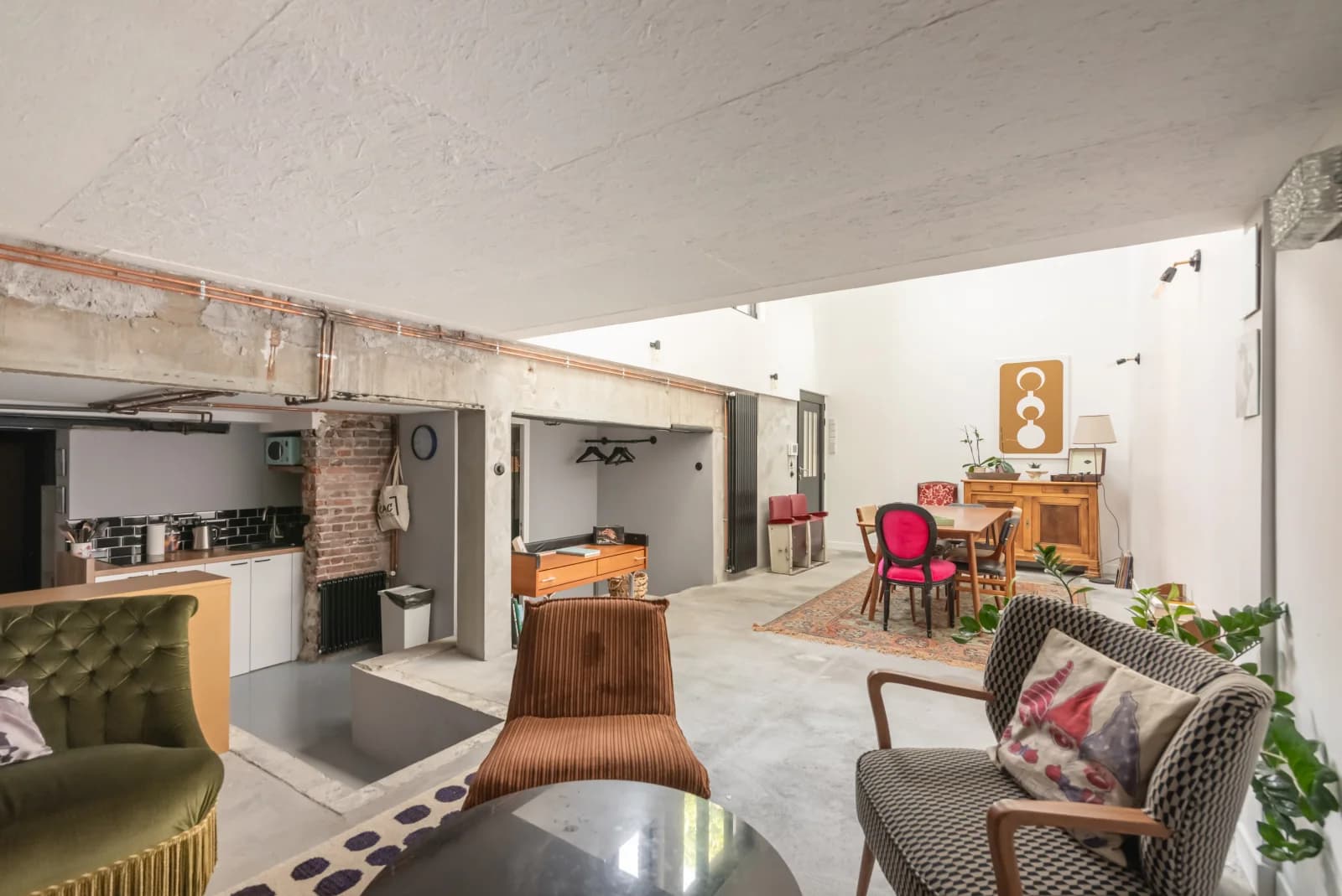 Space Bright workshop with high ceilings - 0