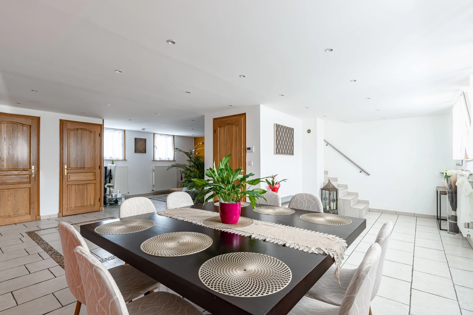 Space Modern living space - 1